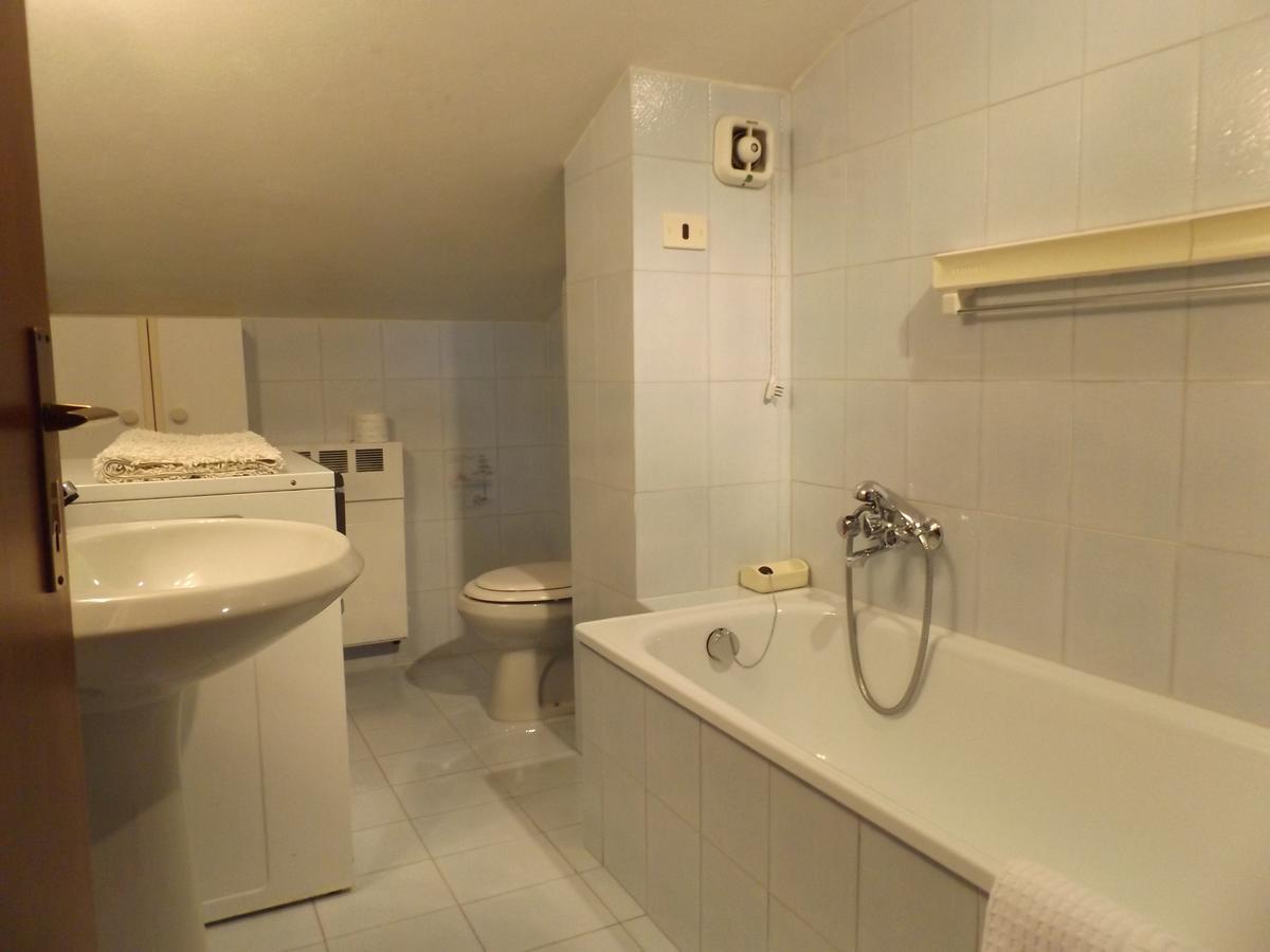 Ferienwohnung Residenza Riviera Degli Olivi Torri Del Benaco Exterior foto
