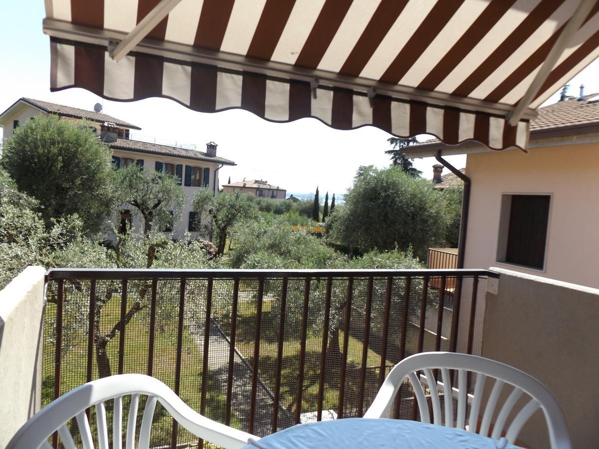 Ferienwohnung Residenza Riviera Degli Olivi Torri Del Benaco Exterior foto