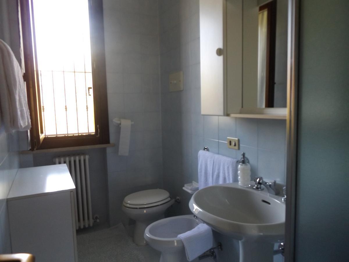 Ferienwohnung Residenza Riviera Degli Olivi Torri Del Benaco Exterior foto