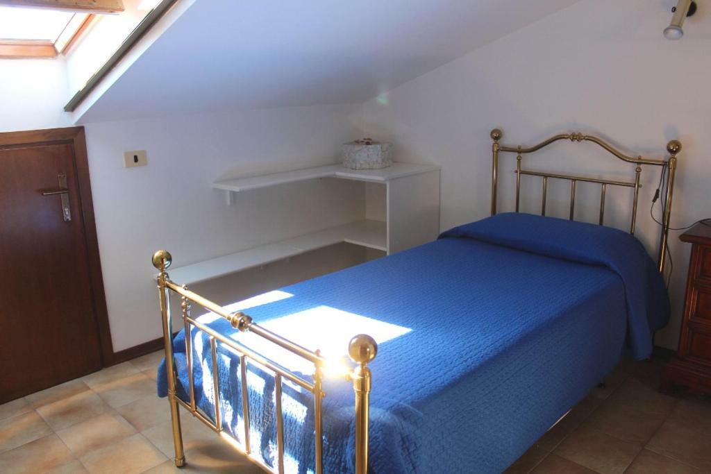 Ferienwohnung Residenza Riviera Degli Olivi Torri Del Benaco Exterior foto