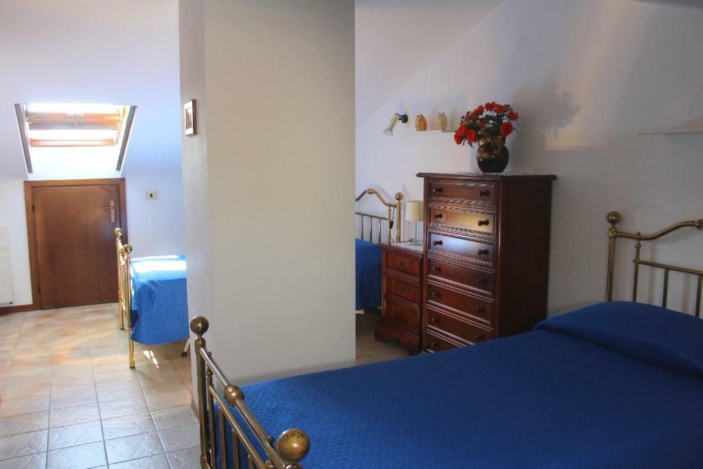 Ferienwohnung Residenza Riviera Degli Olivi Torri Del Benaco Exterior foto