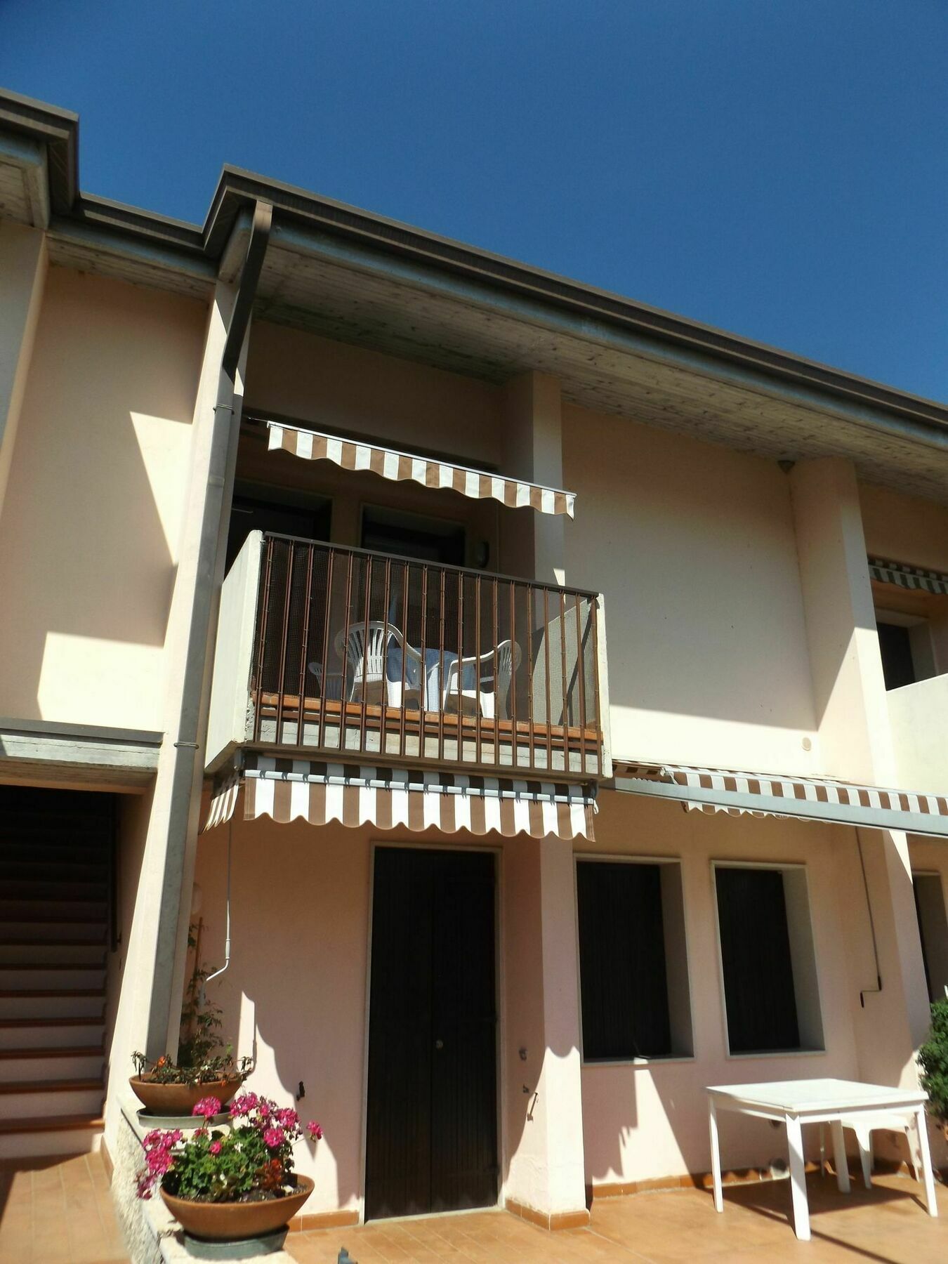 Ferienwohnung Residenza Riviera Degli Olivi Torri Del Benaco Exterior foto
