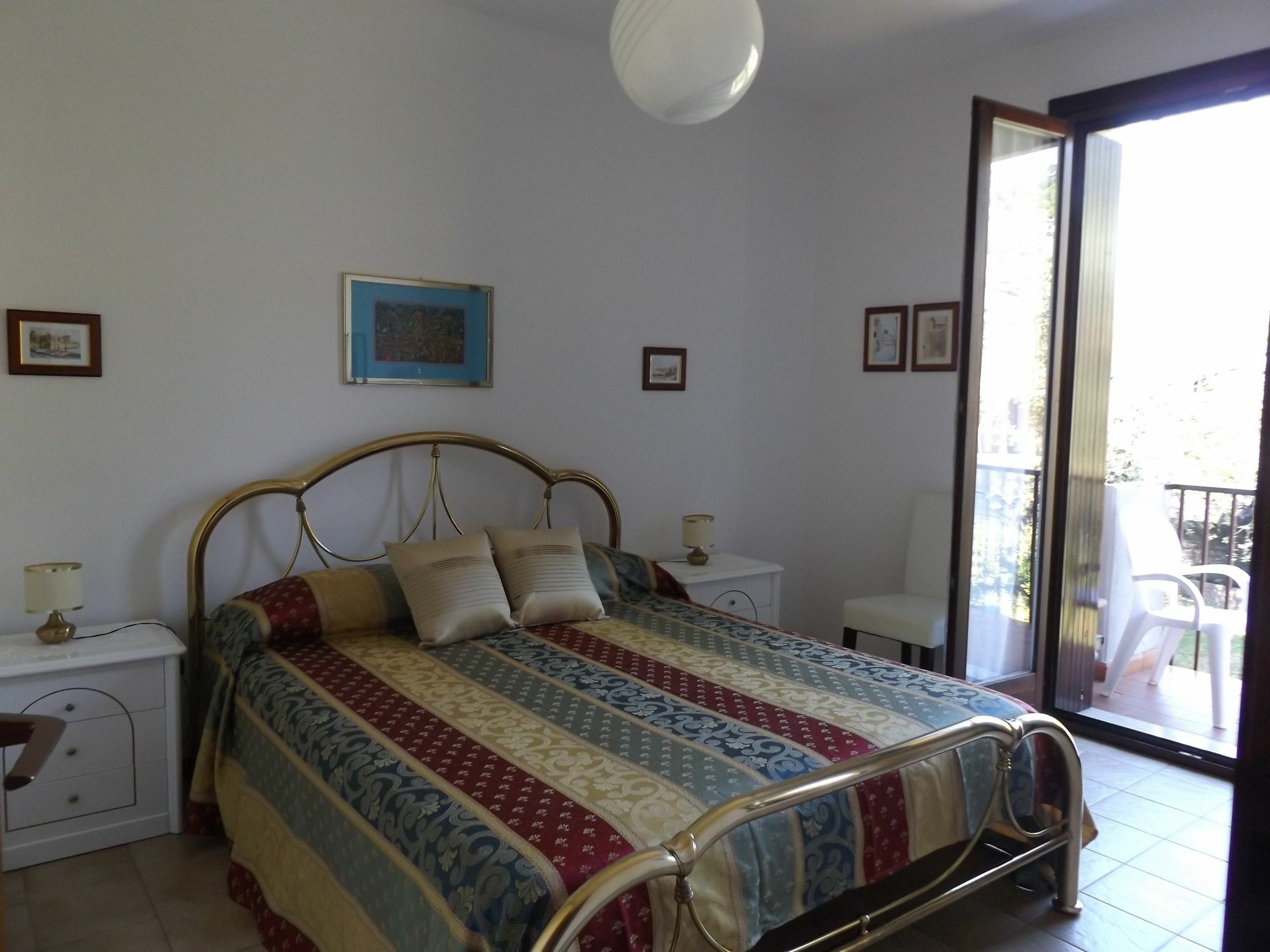 Ferienwohnung Residenza Riviera Degli Olivi Torri Del Benaco Exterior foto